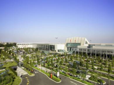 Aplicación de placas de acero perfiladas en el aeropuerto internacional de Jinjiang